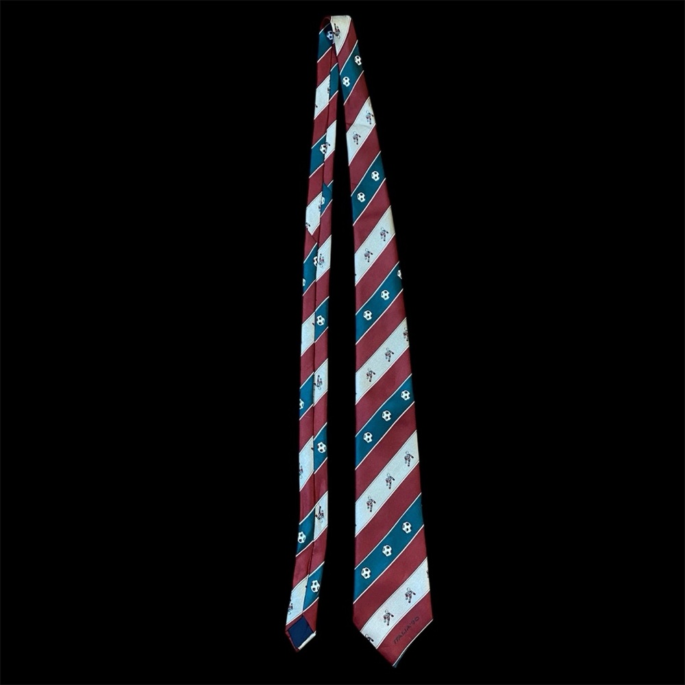 Italia 90 World Cup Italy Tie Hitman Red Green Soccer Futbol